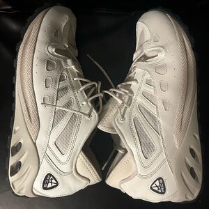 Nike ACG Air Exploraid